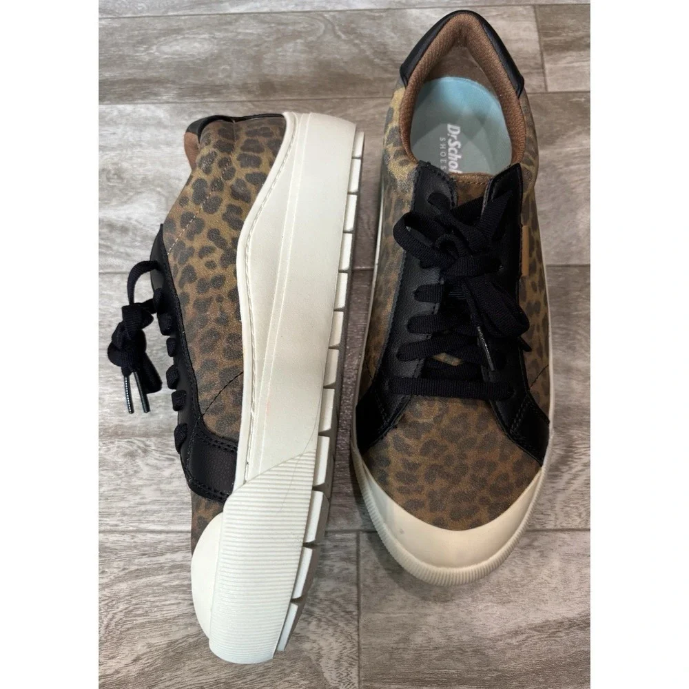 Size 9.5W - Dr. Scholl's Lace Up Leopard Print‎ Time Off Sneakers Shoes